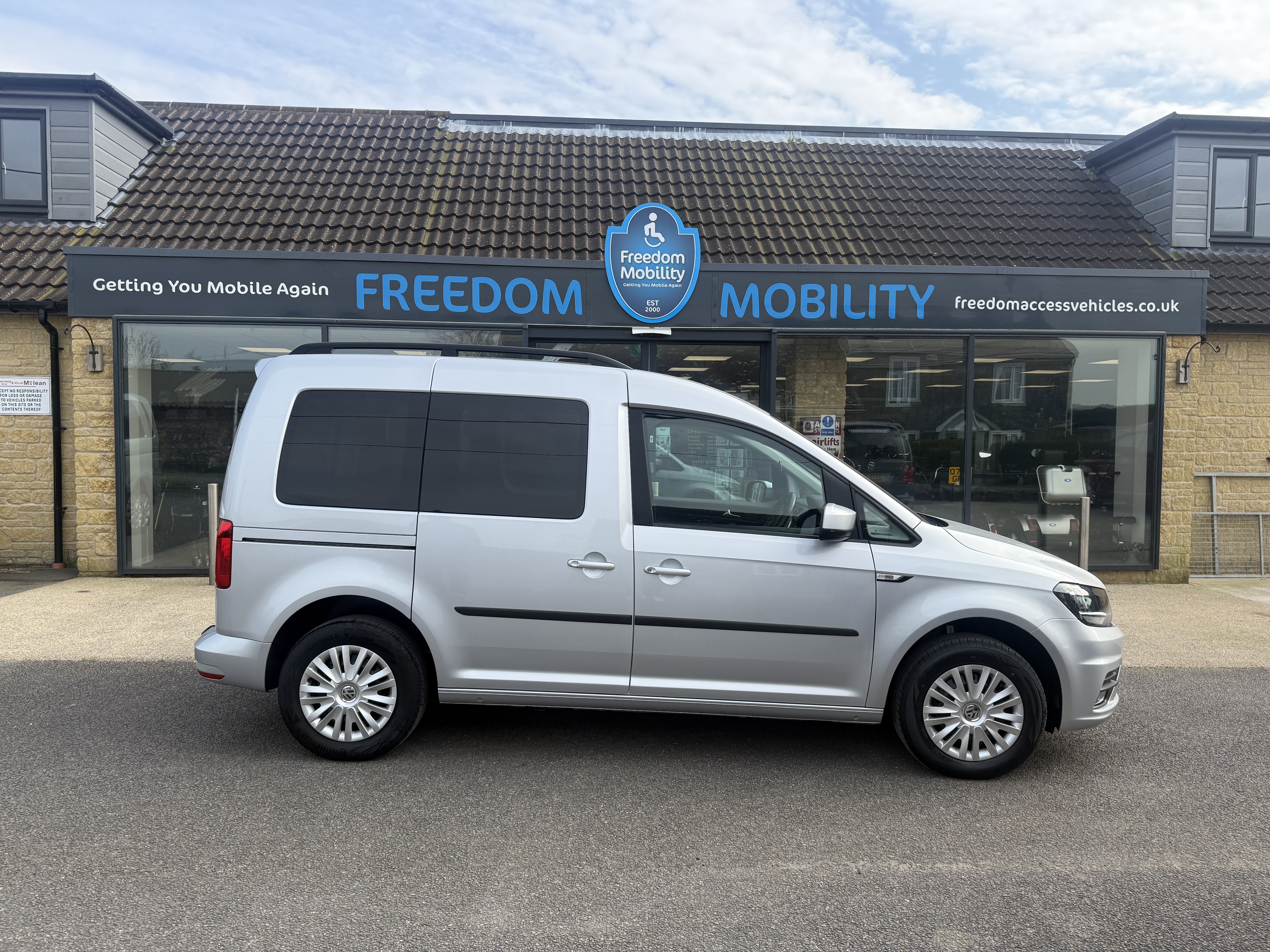 2020 Volkswagen Caddy (2.0L Diesel Automatic) – Wheelchair Accessible Vehicle / WAV (HG70 CKU)