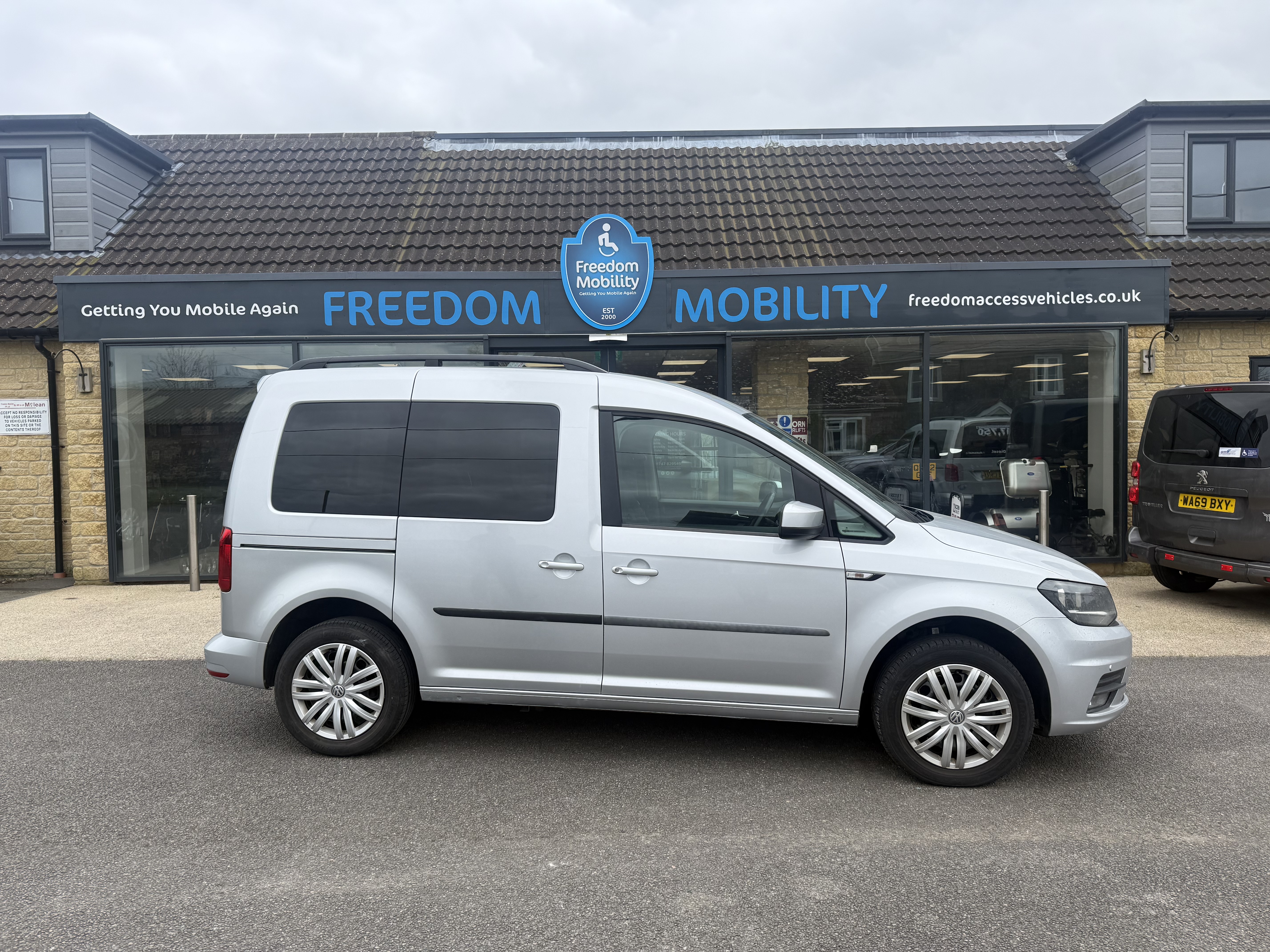 2018 Volkswagen Caddy (1.4L Petrol Automatic) – Wheelchair Accessible Vehicle / WAV (HG18 NUH)