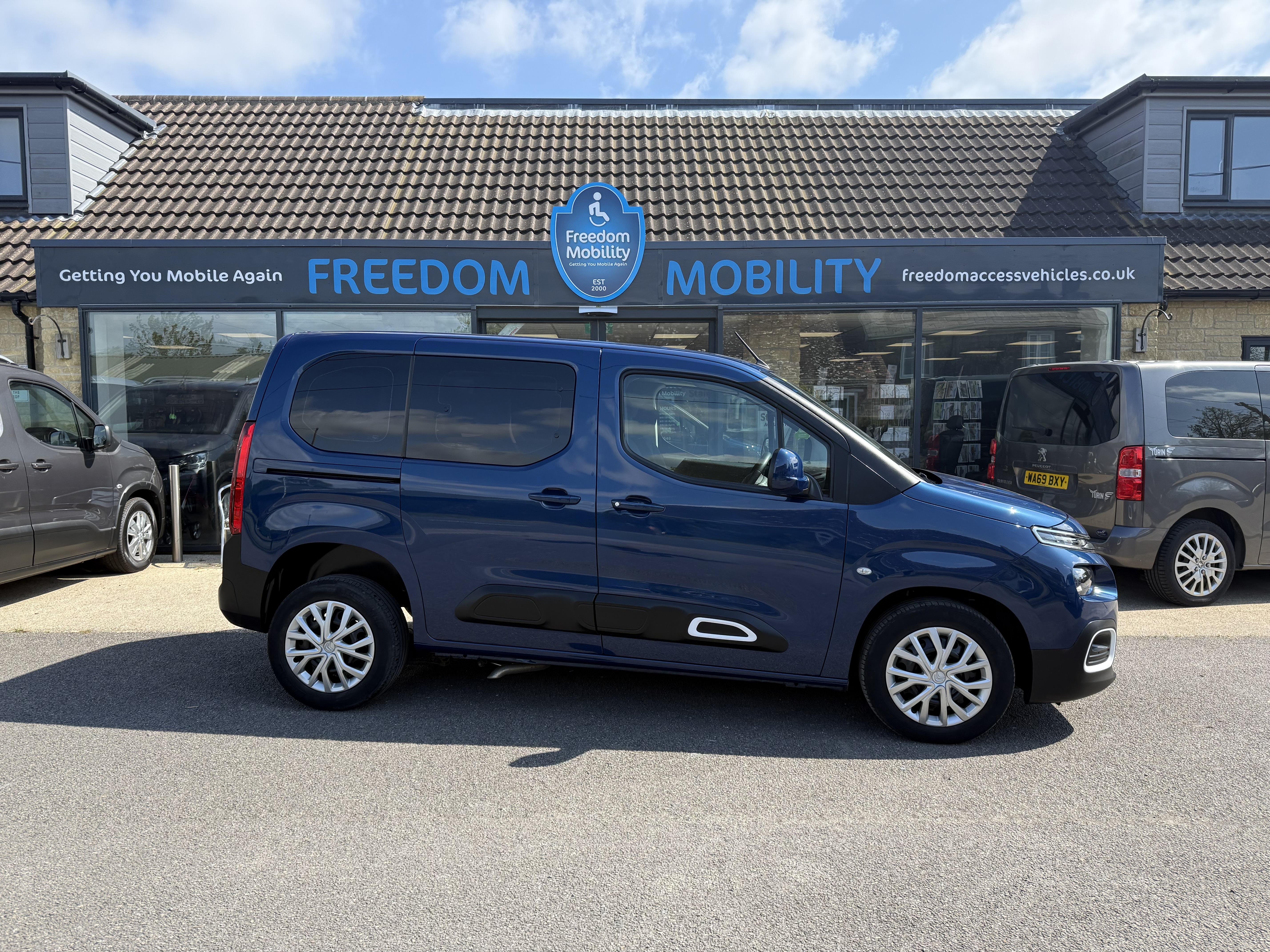 2020 Citroen Berlingo (1.2L Petrol Manual) – Wheelchair Accessible Vehicle / WAV (NK70 AHF)
