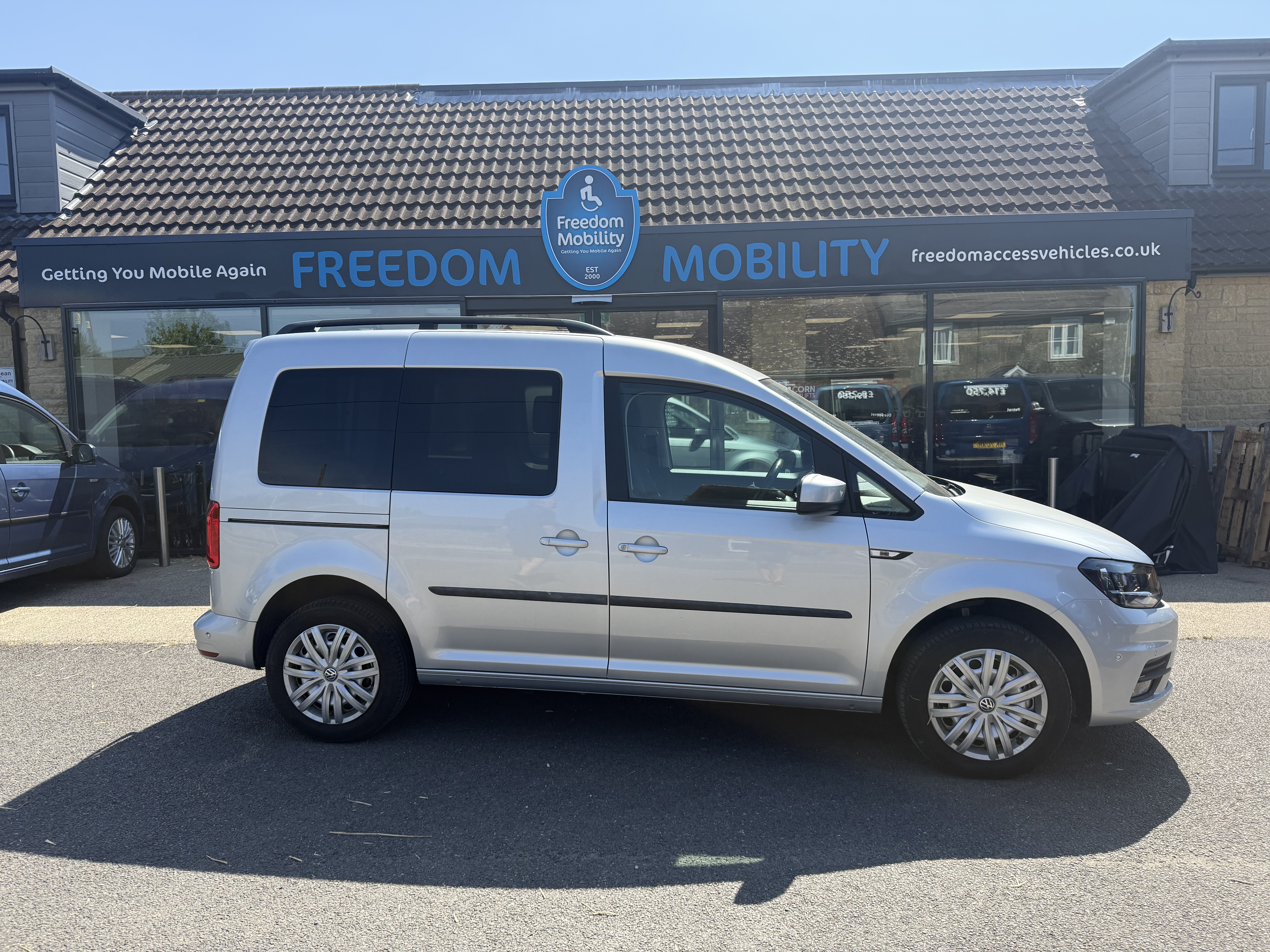2018 Volkswagen Caddy (1.4L Petrol Automatic) – Wheelchair Accessible Vehicle / WAV (HG67 NUP)