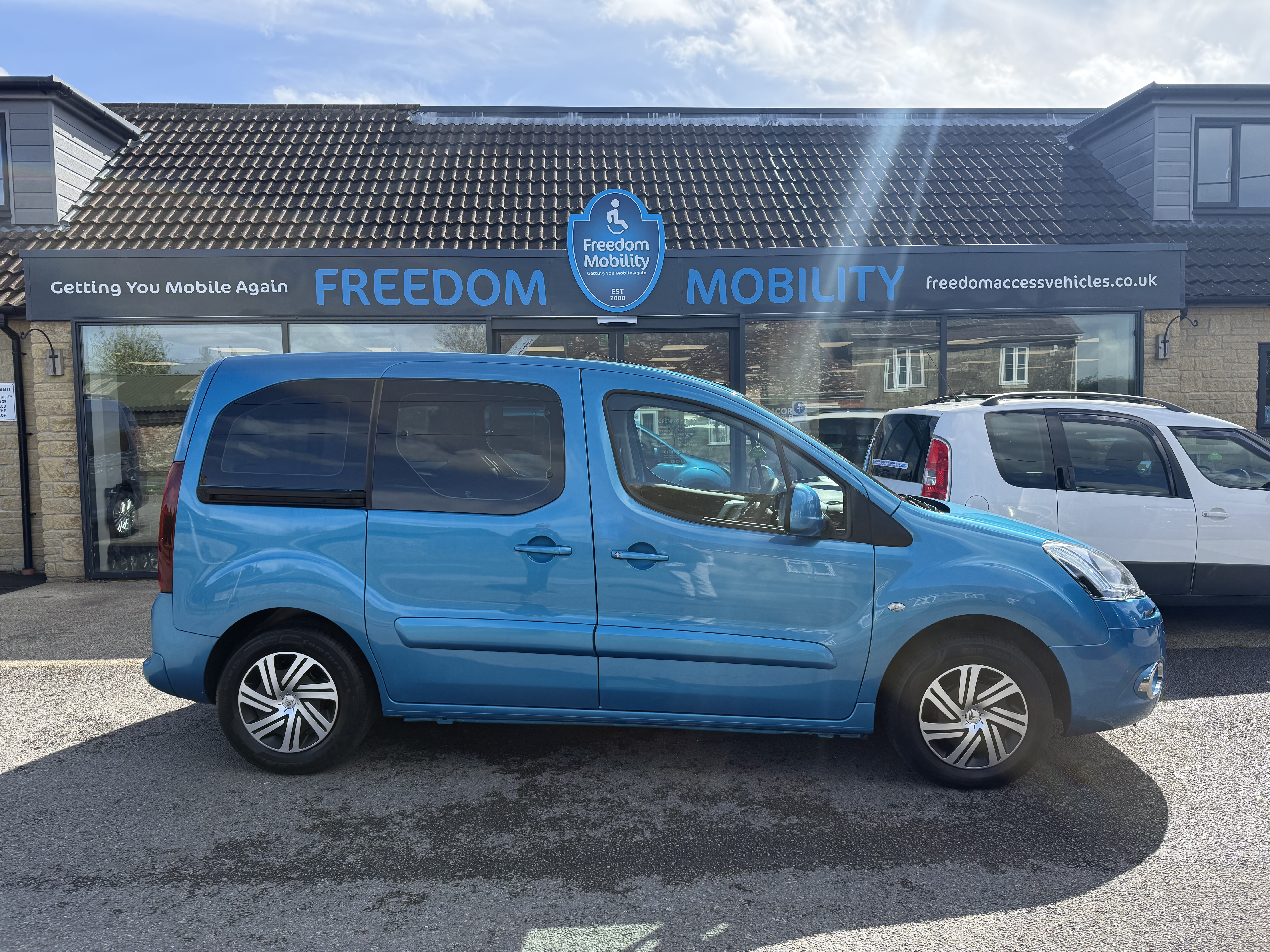 2015 Citroen Berlingo (1.6L Diesel Automatic) – Wheelchair Accessible Vehicle / WAV (NK65 BHU)